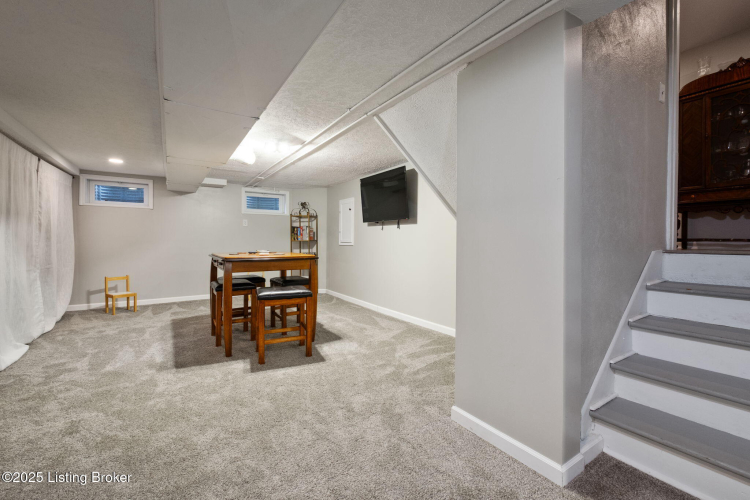 Listing Image 55