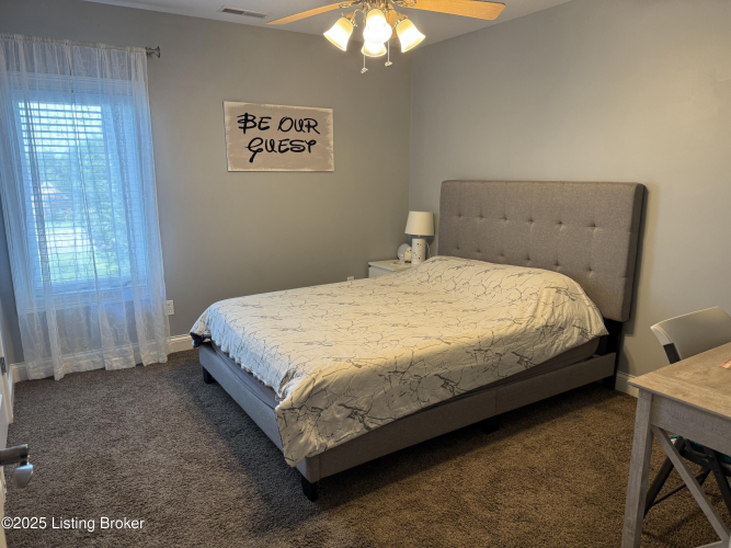 Listing Image 27