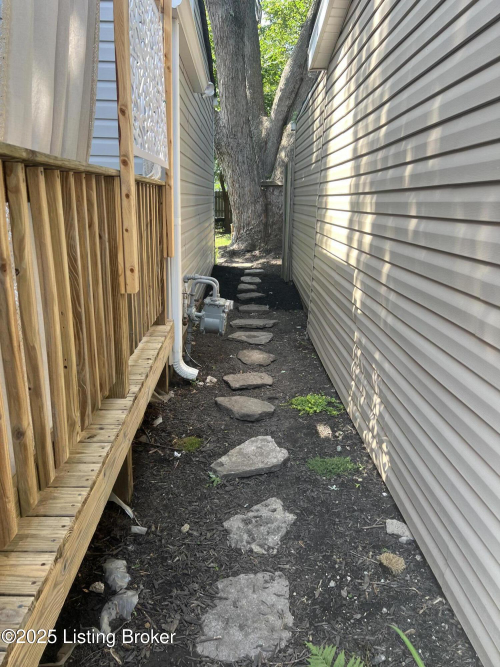 Listing Image 23