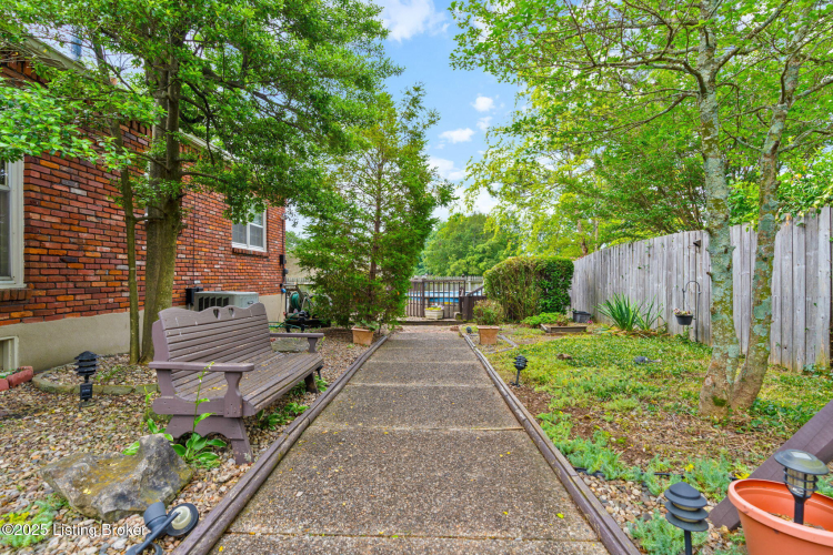 Listing Image 50