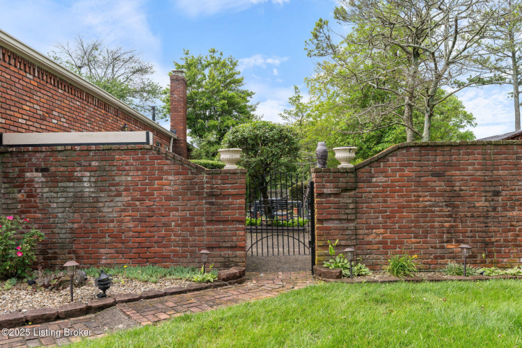Listing Image 53