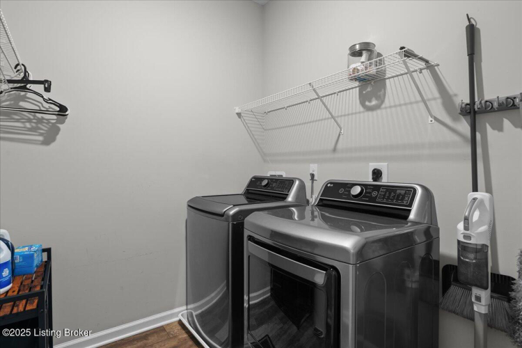 Listing Image 15