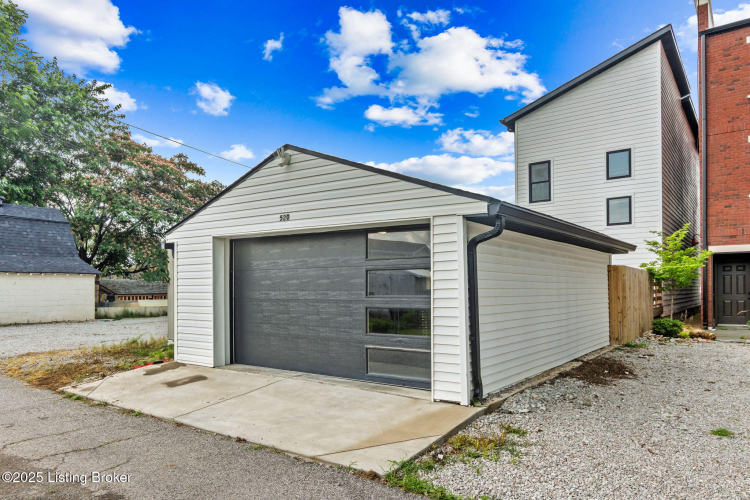 Listing Image 52