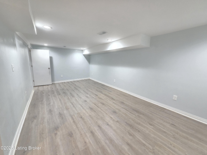 Listing Image 55