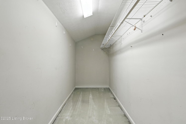 Listing Image 26