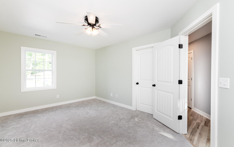 Listing Image 53