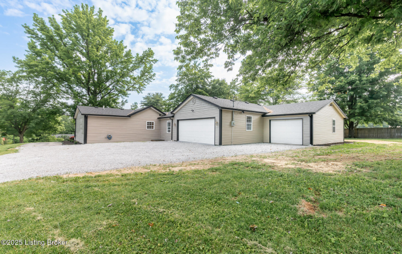Listing Image 90