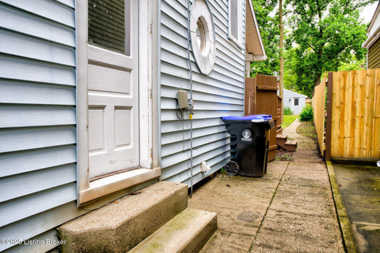Listing Image 52