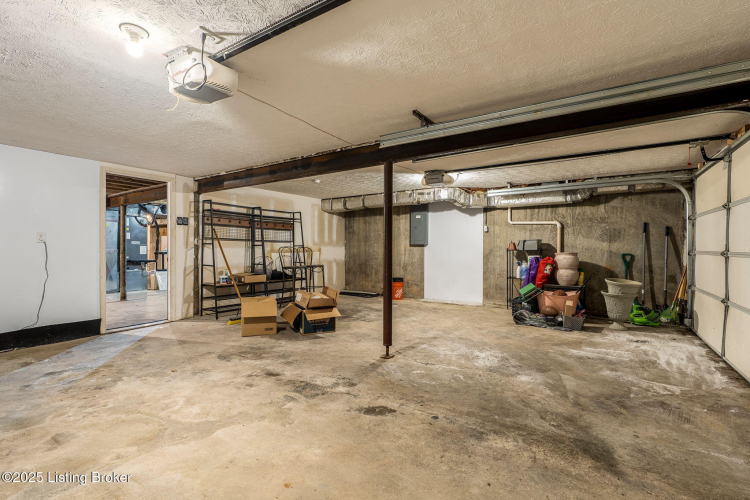 Listing Image 36