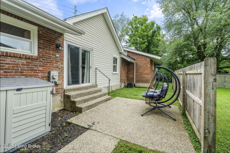 Listing Image 42