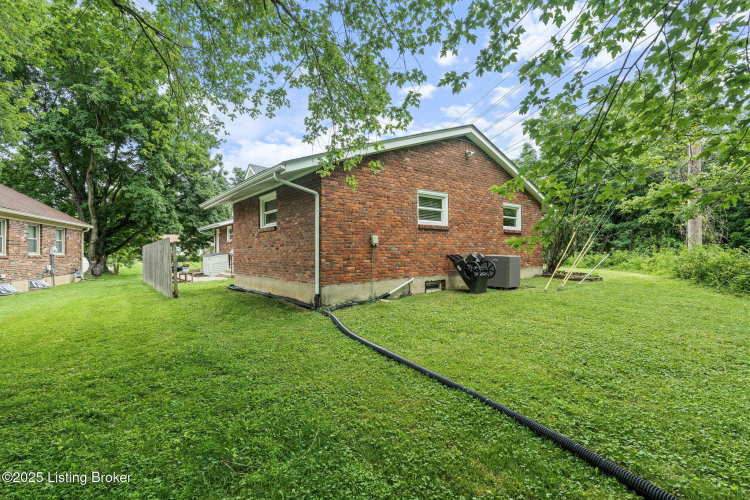 Listing Image 45