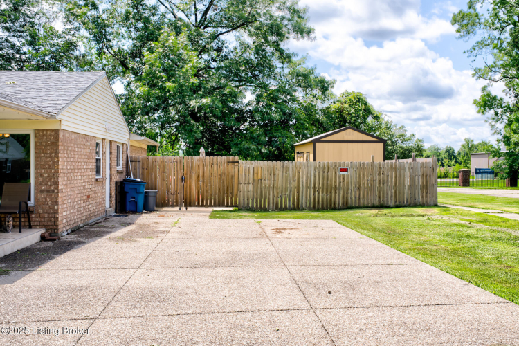 Listing Image 23