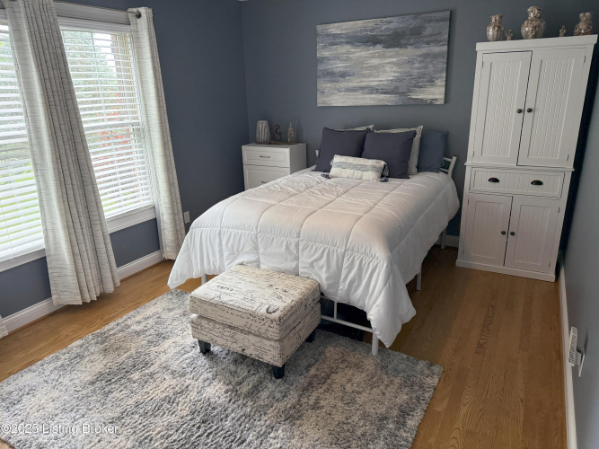 Listing Image 21