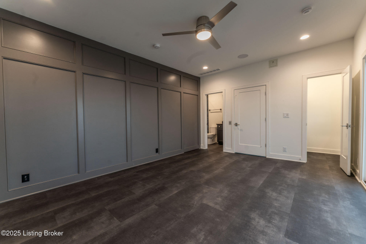Listing Image 73