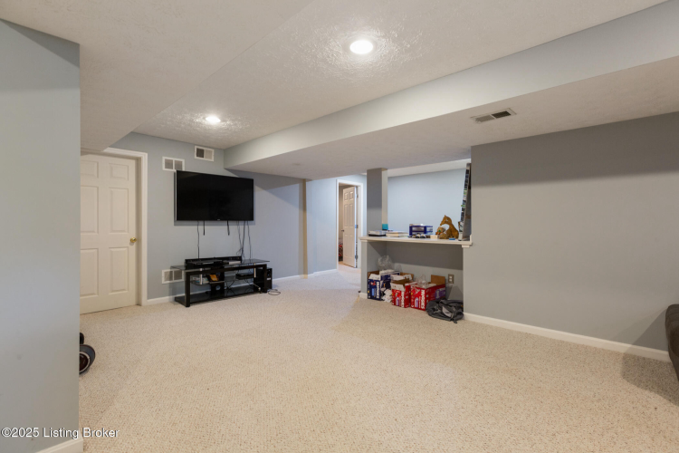 Listing Image 60