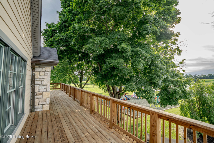 Listing Image 52