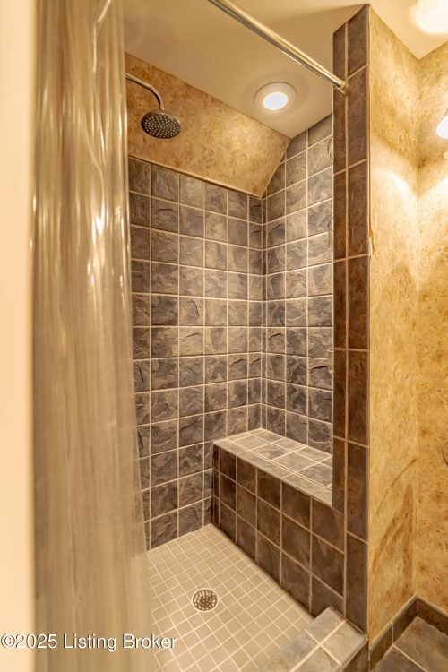 Listing Image 87