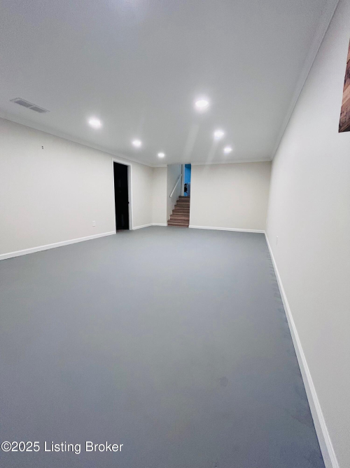 Listing Image 38