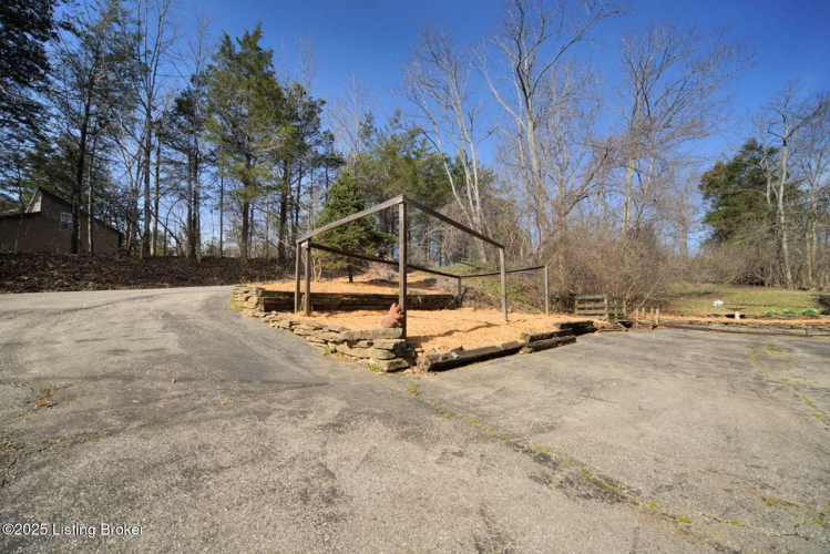 Listing Image 52