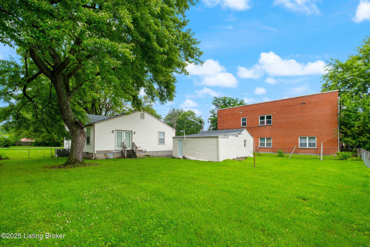 Listing Image 9