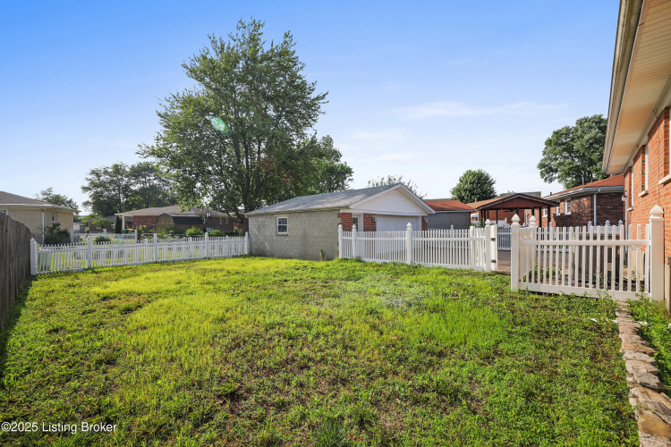 Listing Image 43