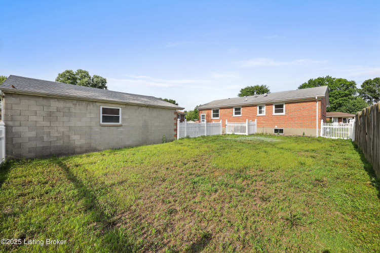 Listing Image 45