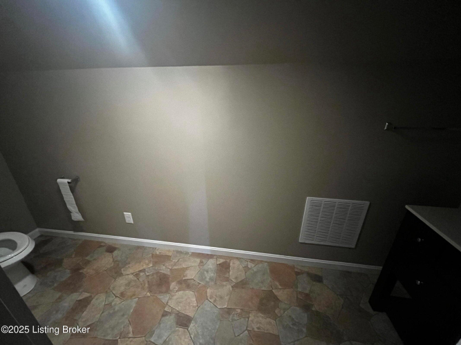Listing Image 39