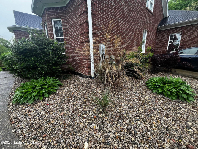 Listing Image 46