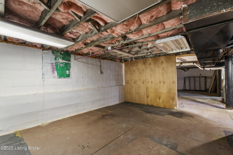 Listing Image 46