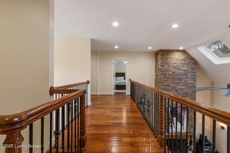 Listing Image 51