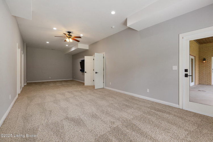 Listing Image 75