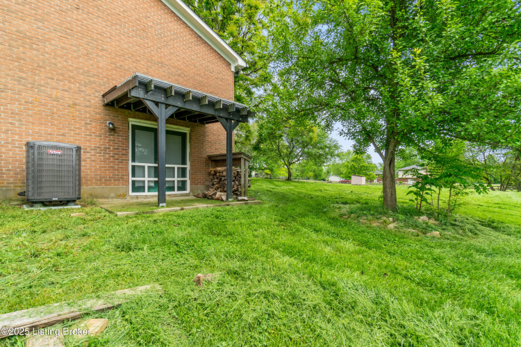 Listing Image 43