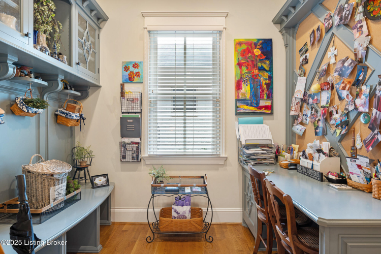 Listing Image 20