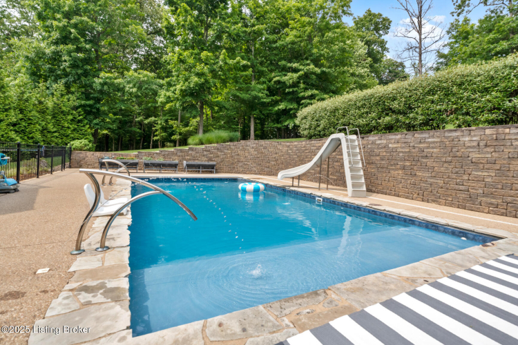 Listing Image 80