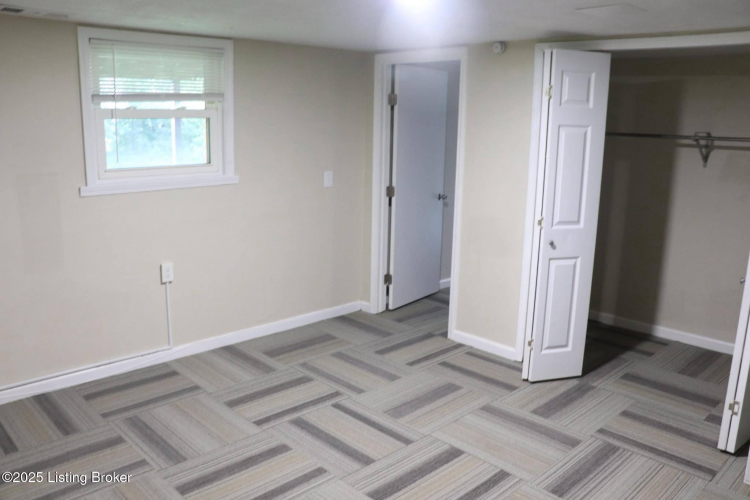 Listing Image 54