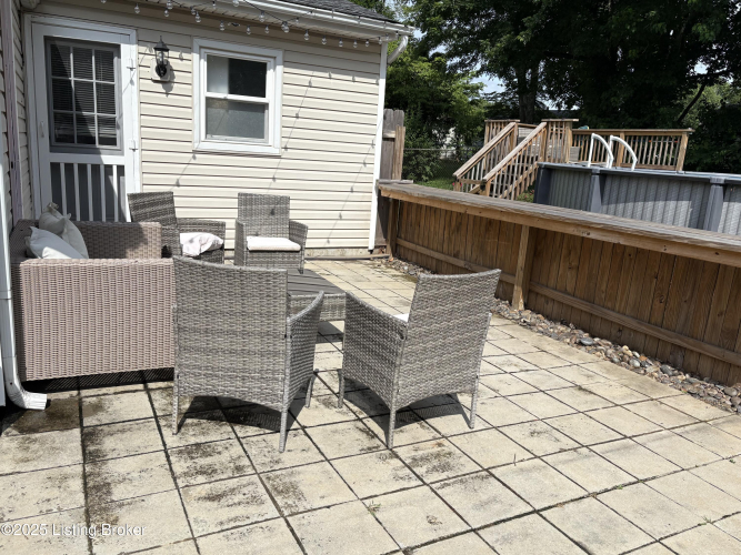 Listing Image 19