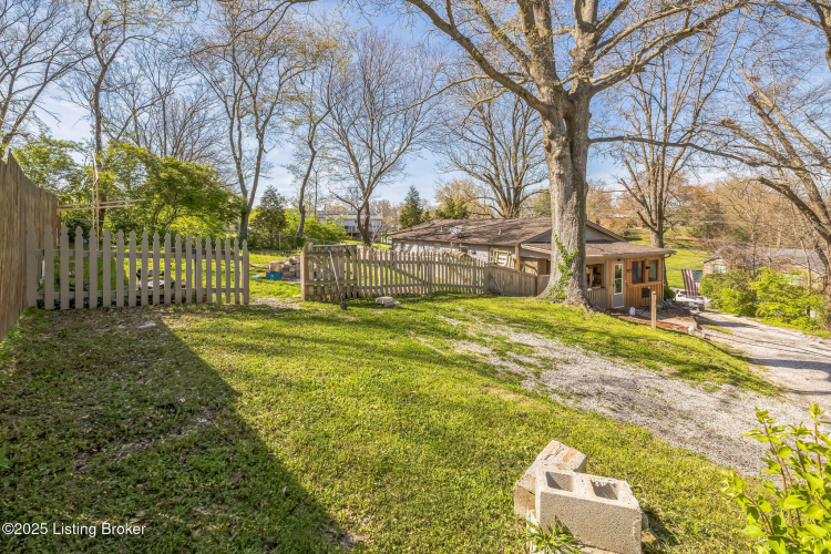 Listing Image 18