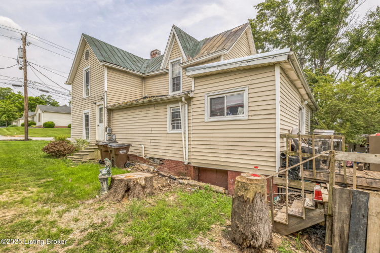 Listing Image 17