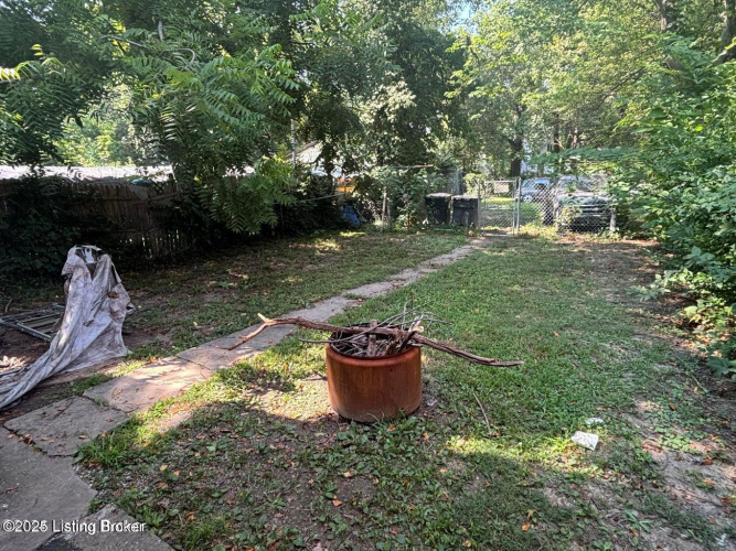 Listing Image 8
