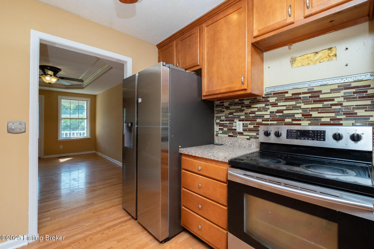 Listing Image 19