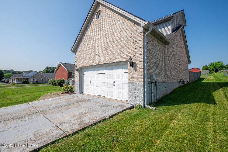 Listing Image 58