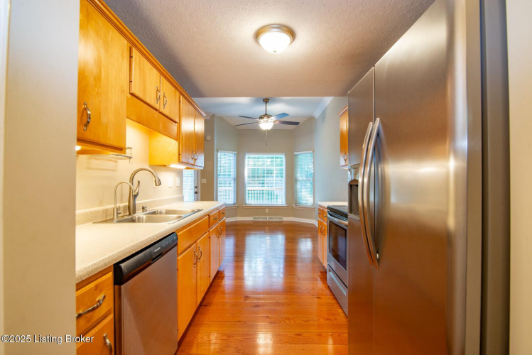 Listing Image 18