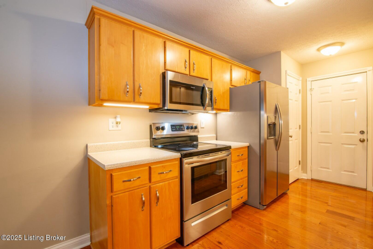Listing Image 19