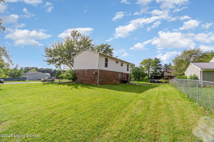 Listing Image 26