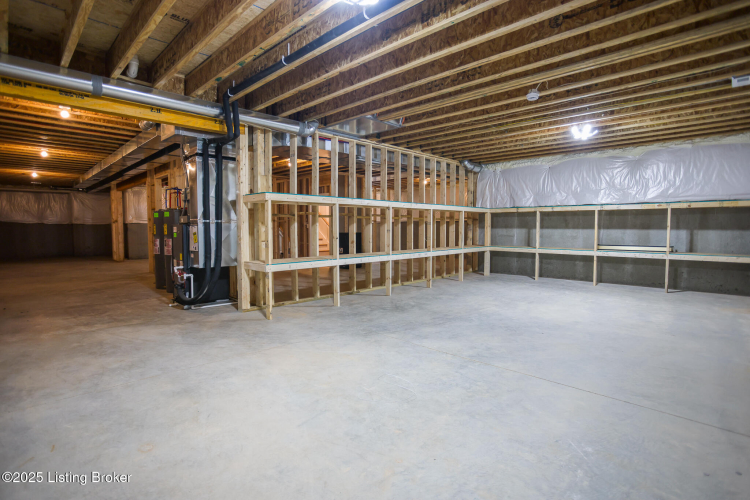 Listing Image 43