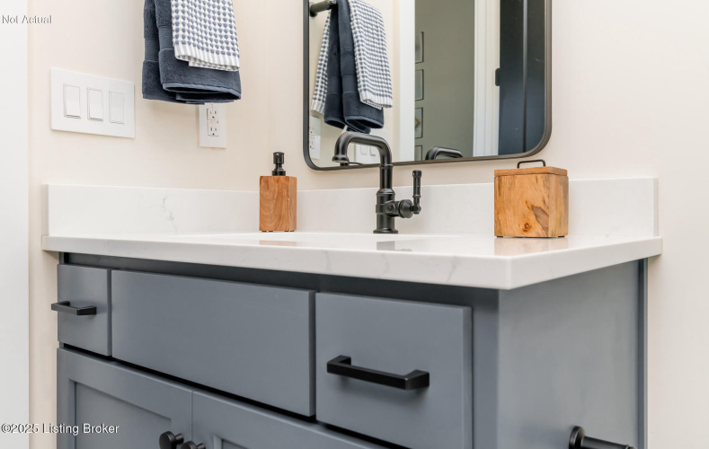 Listing Image 98