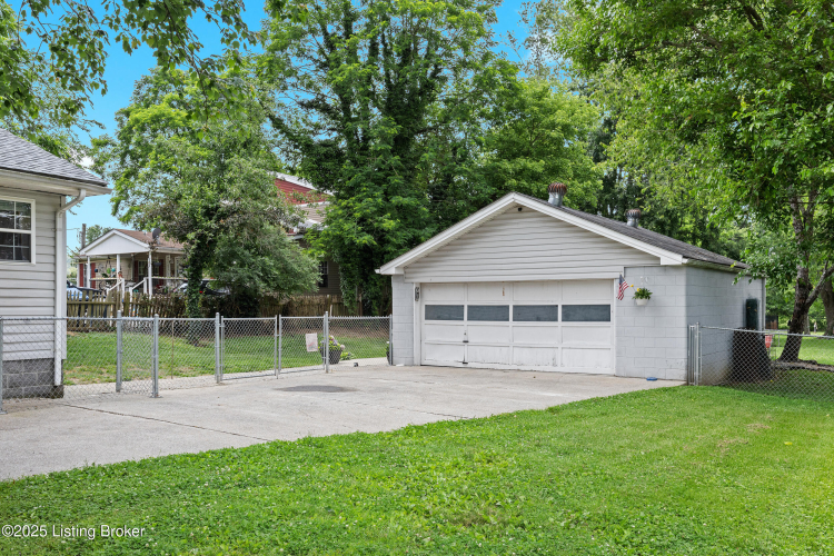 Listing Image 38