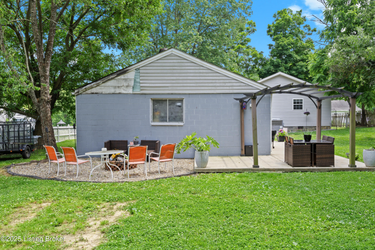 Listing Image 42