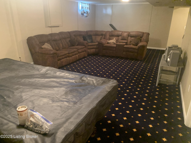 Listing Image 24