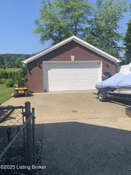 Listing Image 33